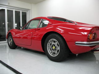 フェラーリ ディノ 246GT | ガラスコーティングのポリッシュスタジオ