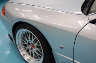 日産スカイライン32GT-R