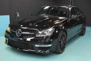 AMG63セダンガラスコーティング画像