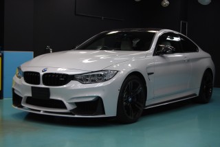 BMWM4ガラスコーティング画像