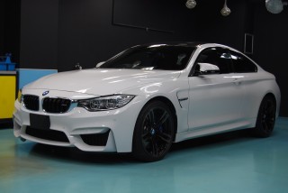 BMWM4クーペガラスコーティング画像