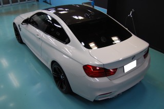 BMWM4クーペ「ガラスコーティング画像