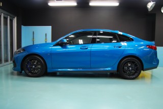 BMW218iグランクーペガラスコート画像