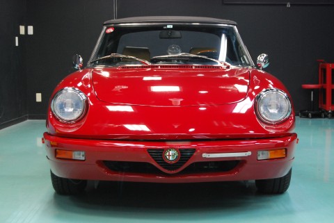 アルファロメオスパイダーベローチェガラスコート画像