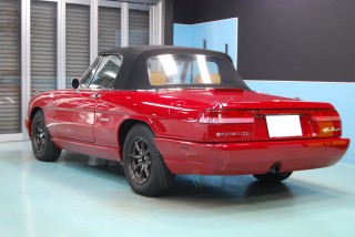 アルファロメオスパイダーベローチェガラスコート画像